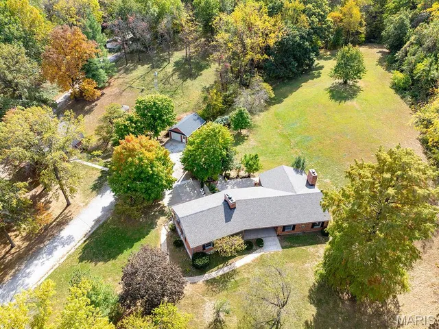 $640,000 | 1 Meadowbrook Heights, Hannibal, MO 63401