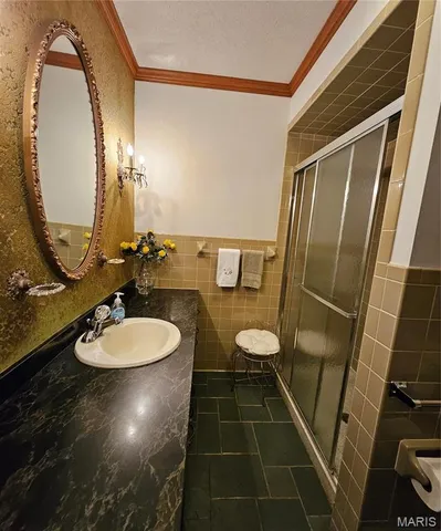 $640,000 | 1 Meadowbrook Heights, Hannibal, MO 63401