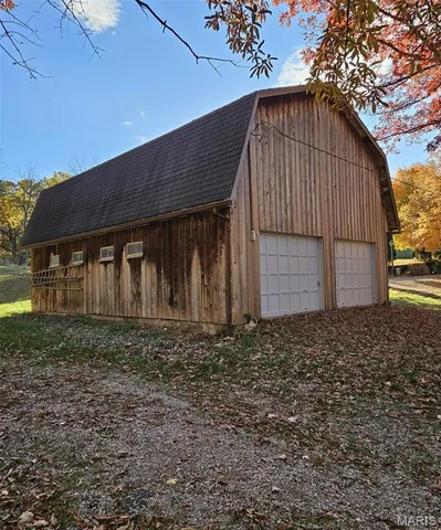 $640,000 | 1 Meadowbrook Heights, Hannibal, MO 63401