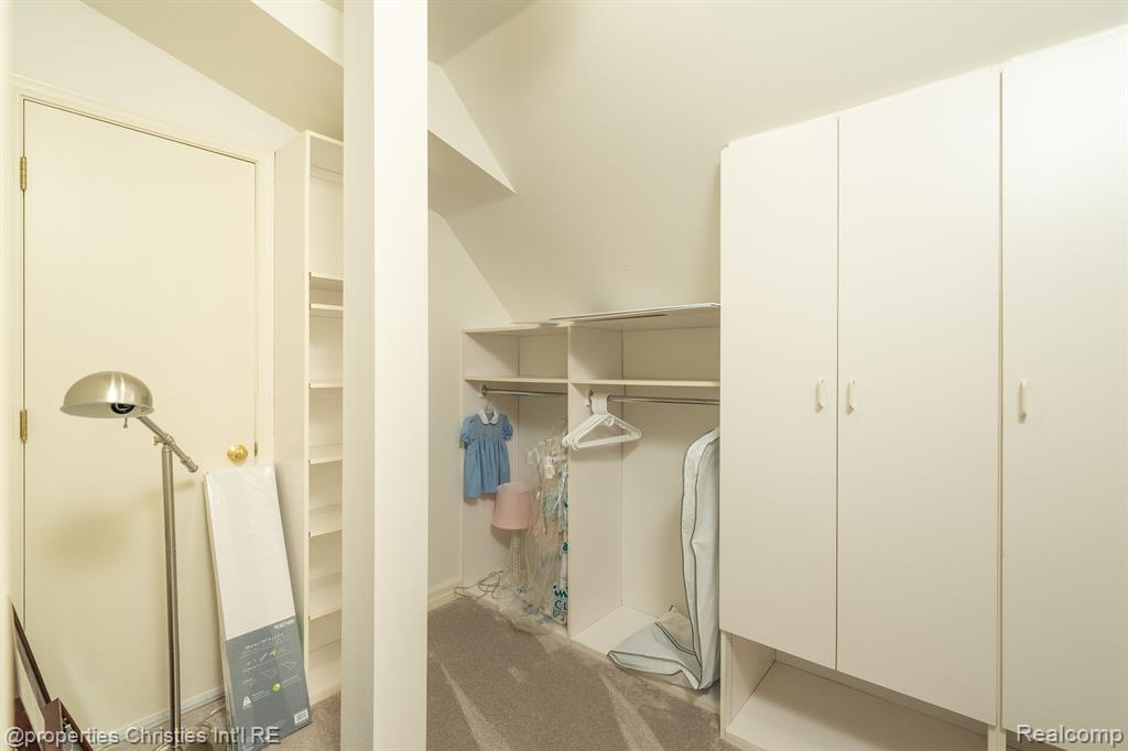 116 Endicott Road Bloomfield Hills, MI 48304 - Photo 49 of 77