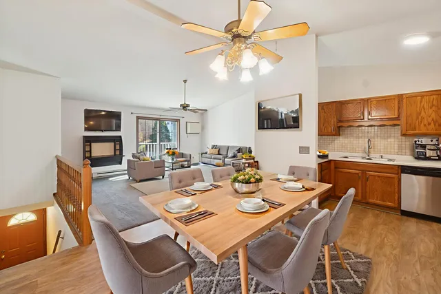 $229,500 | 805 Canterberry Court, Unit C, West Bend, WI 53090