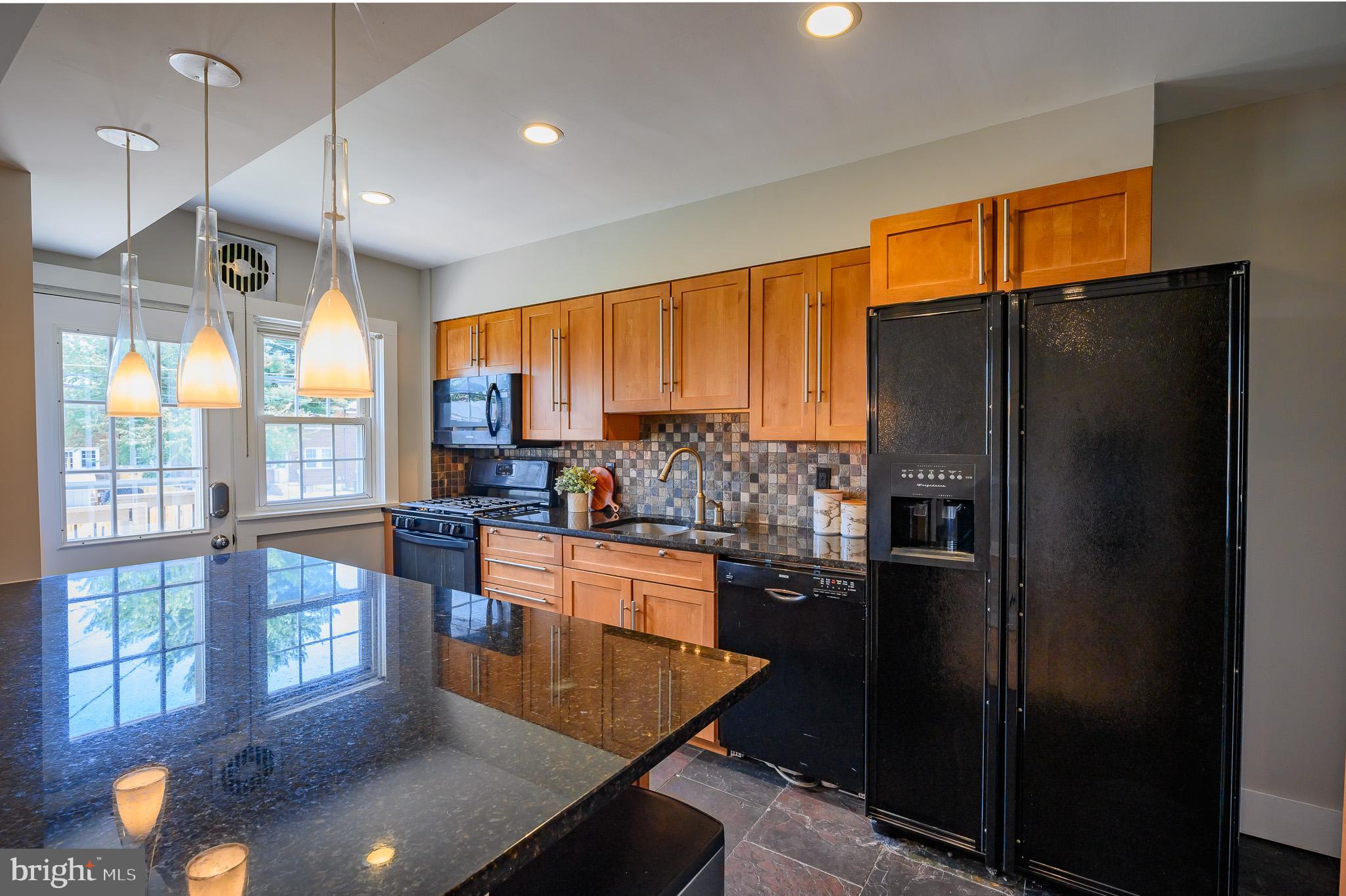 353 Greenlow Road Catonsville, MD 21228 - Photo 9 of 22