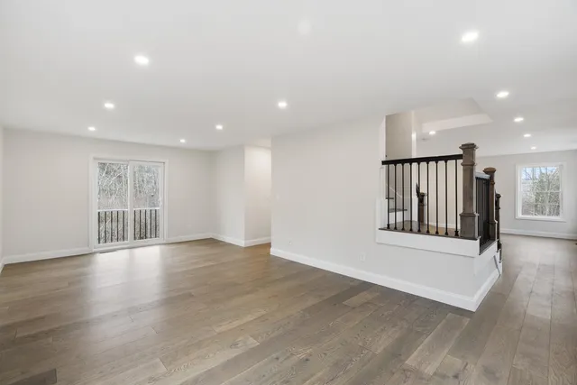 $729,900 | 335 Raymond Road, Chester, NH 03036