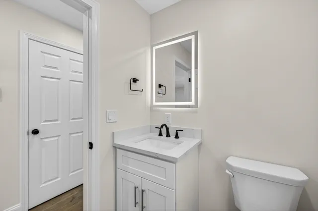 $729,900 | 335 Raymond Road, Chester, NH 03036