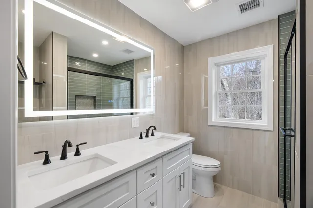 $729,900 | 335 Raymond Road, Chester, NH 03036