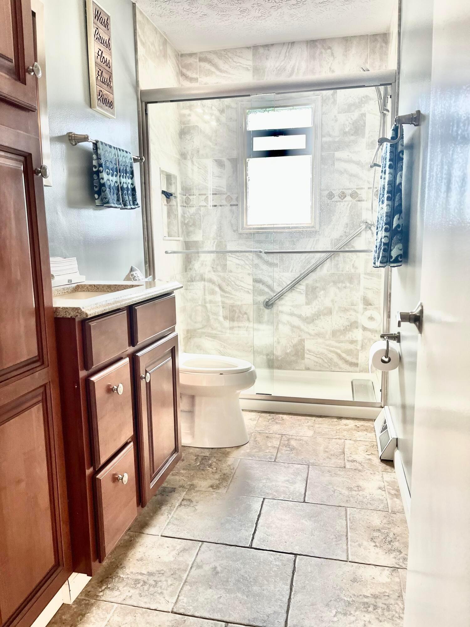 2066 Nobleshire Road Columbus, OH 43229 - Photo 27 of 40 FullSizeRender