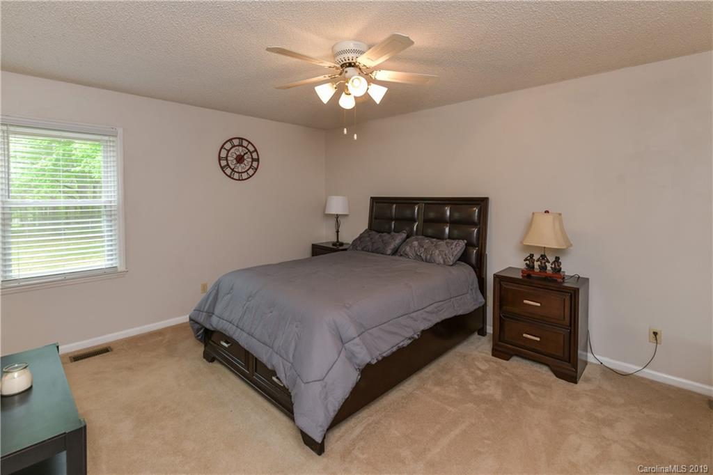 230 East Old Limestone Road York, SC 29745 - Photo 11 of 25 Gallery Image 11