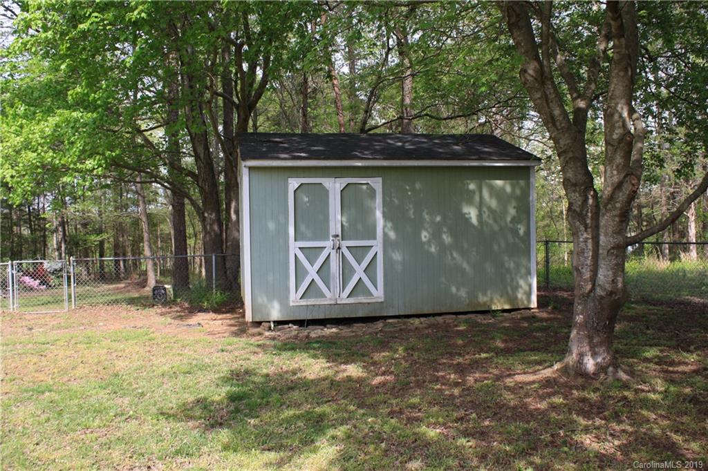 230 East Old Limestone Road York, SC 29745 - Photo 23 of 25 Gallery Image 23