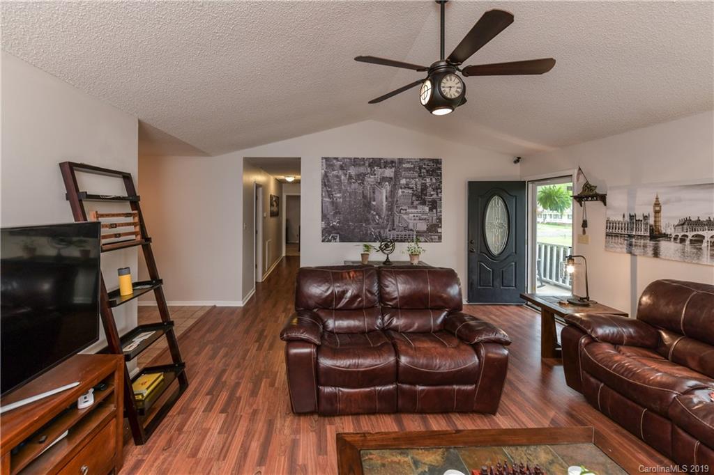 230 East Old Limestone Road York, SC 29745 - Photo 6 of 25 Gallery Image 6