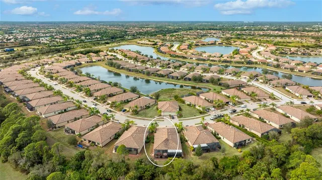 $330,000 | 20218 Benissimo Drive, Venice, FL 34293