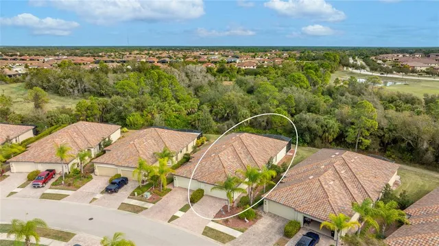$330,000 | 20218 Benissimo Drive, Venice, FL 34293