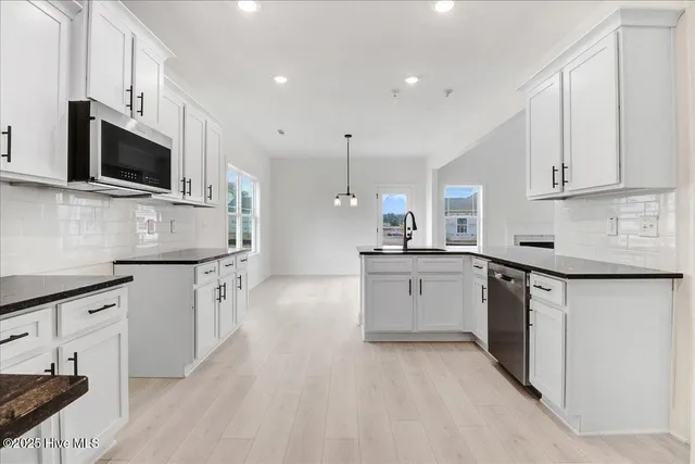 $455,000 | 105 Brighton Street, La Grange, NC 28551