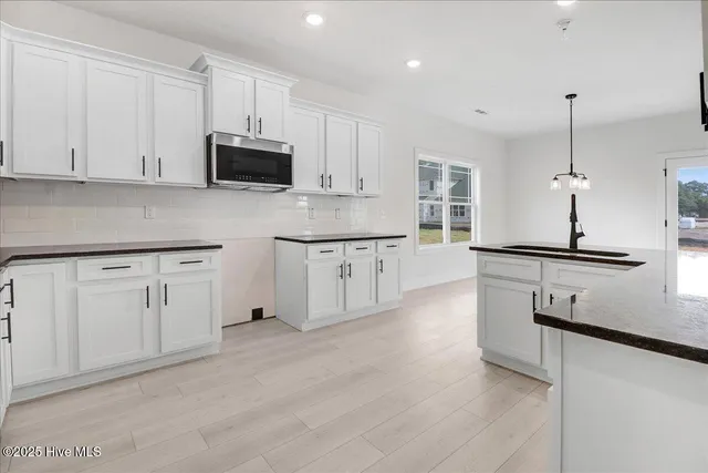 $455,000 | 105 Brighton Street, La Grange, NC 28551