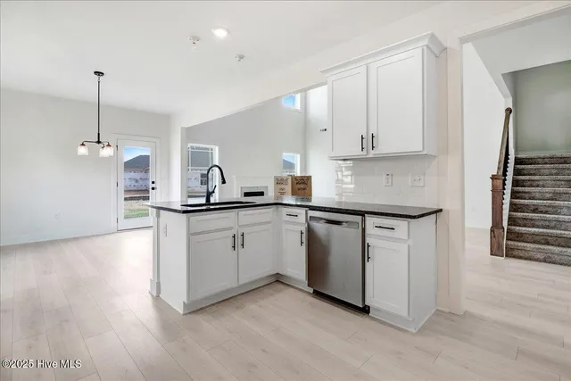 $455,000 | 105 Brighton Street, La Grange, NC 28551