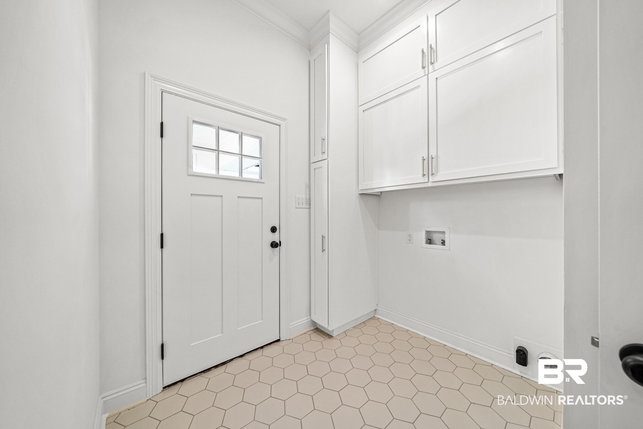 432 Liberty Street Fairhope, AL 36532 - Photo 17 of 26 Laundry Room