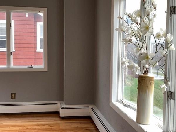 235 Hamilton Street Worcester, MA 01604 - Photo 6 of 27 Gallery Image 6