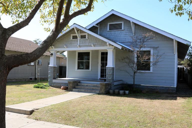 827 J Street Reedley, CA 93654 - Photo 2 of 37