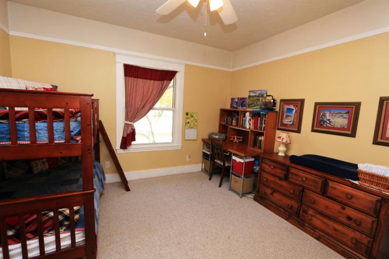 827 J Street Reedley, CA 93654 - Photo 27 of 37