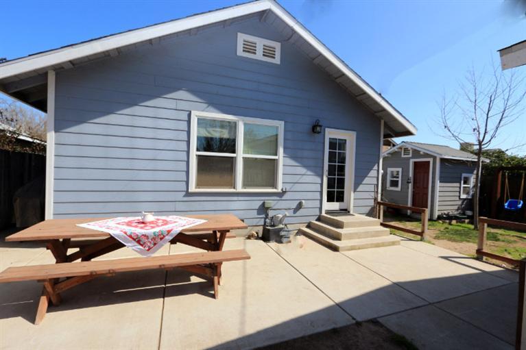 827 J Street Reedley, CA 93654 - Photo 36 of 37