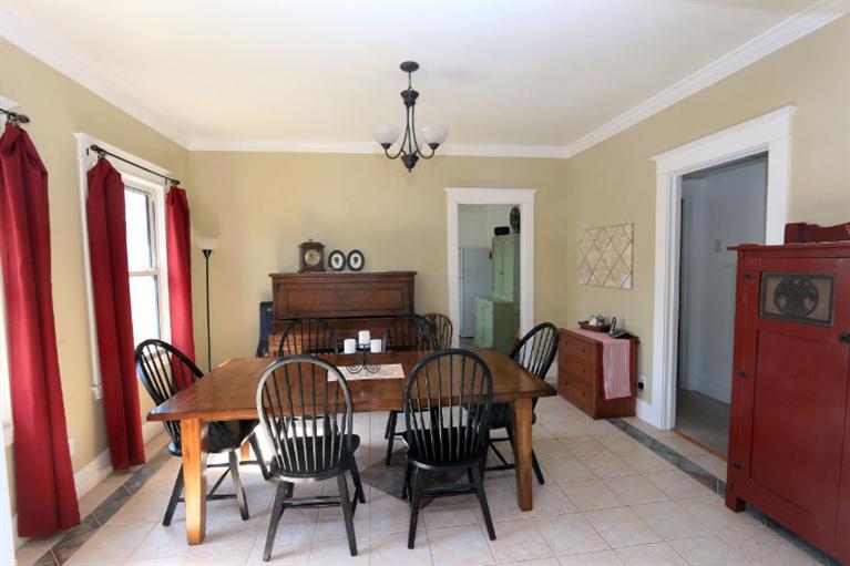 827 J Street Reedley, CA 93654 - Photo 8 of 37