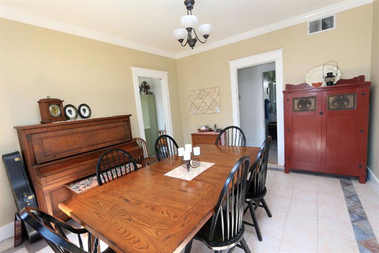 827 J Street Reedley, CA 93654 - Photo 9 of 37