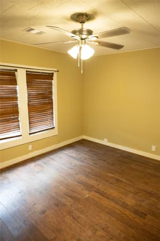 $1,300 | 1314 Rampart Street, Columbus, TX 78934