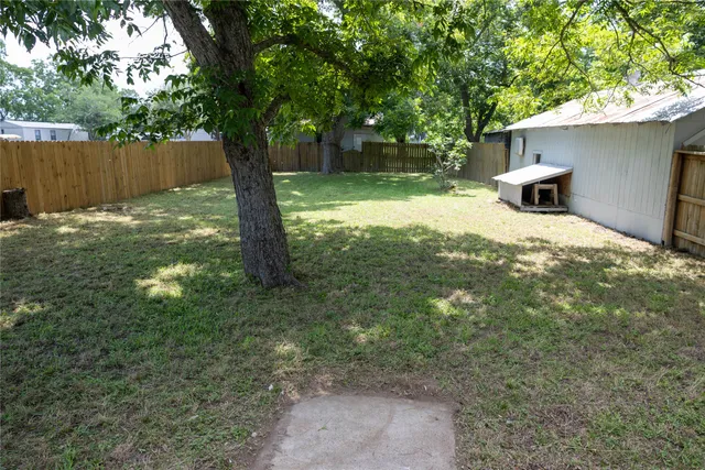 $1,300 | 1314 Rampart Street, Columbus, TX 78934