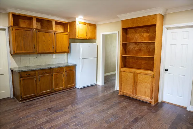 $1,300 | 1314 Rampart Street, Columbus, TX 78934