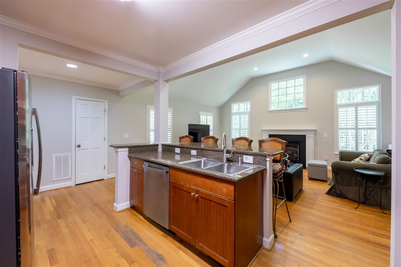 914 Canterbury Road Raleigh, NC 27607 - Photo 9 of 29 Photo 9