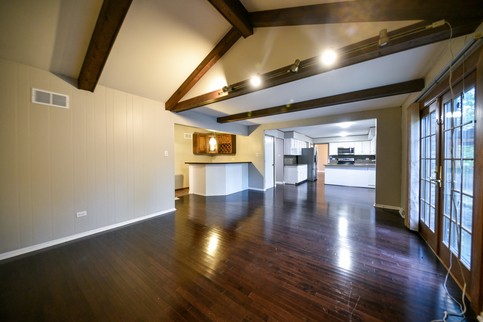 755 Cumnock Road Olympia Fields, IL 60461 - Photo 15 of 34 a view of a hallway with wooden floor