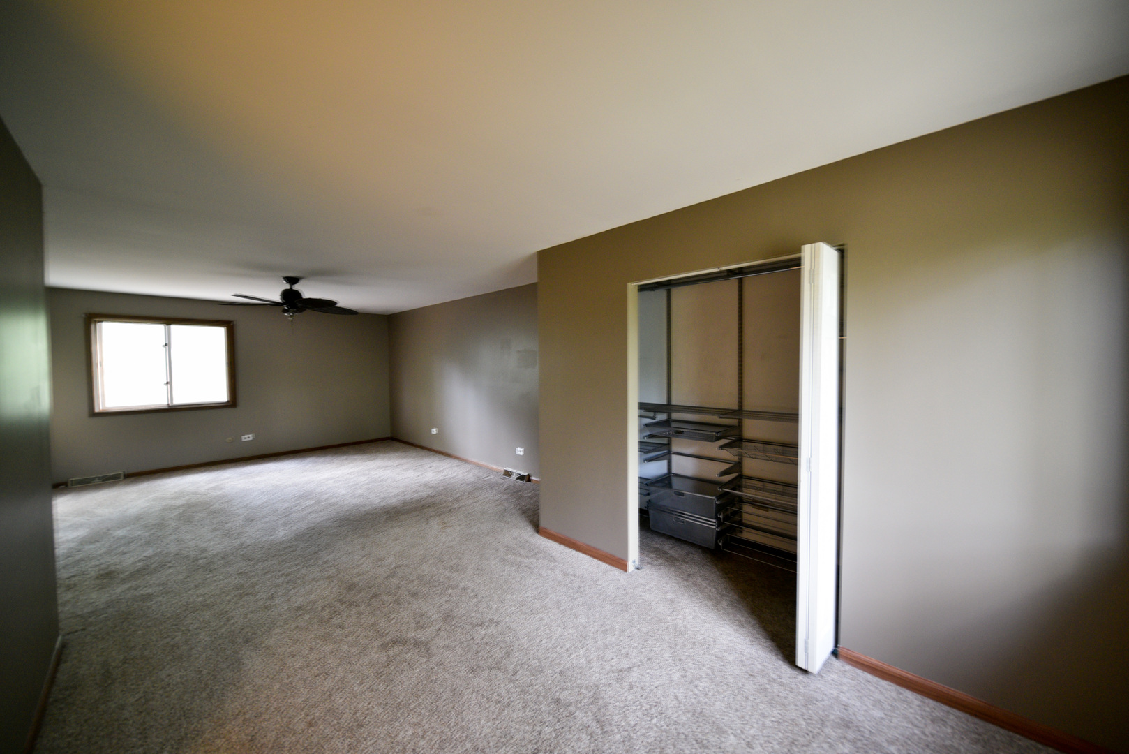 755 Cumnock Road Olympia Fields, IL 60461 - Photo 20 of 34 a view of an empty room and a window