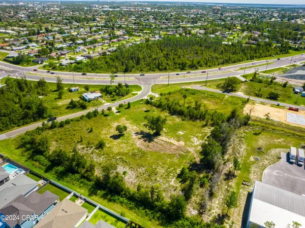 $950,000 | 3716-3712 Airport Road, Panama City, FL 32405