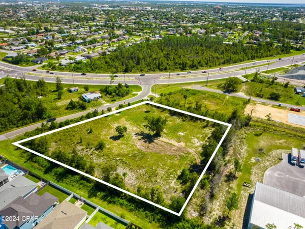 $950,000 | 3716-3712 Airport Road, Panama City, FL 32405