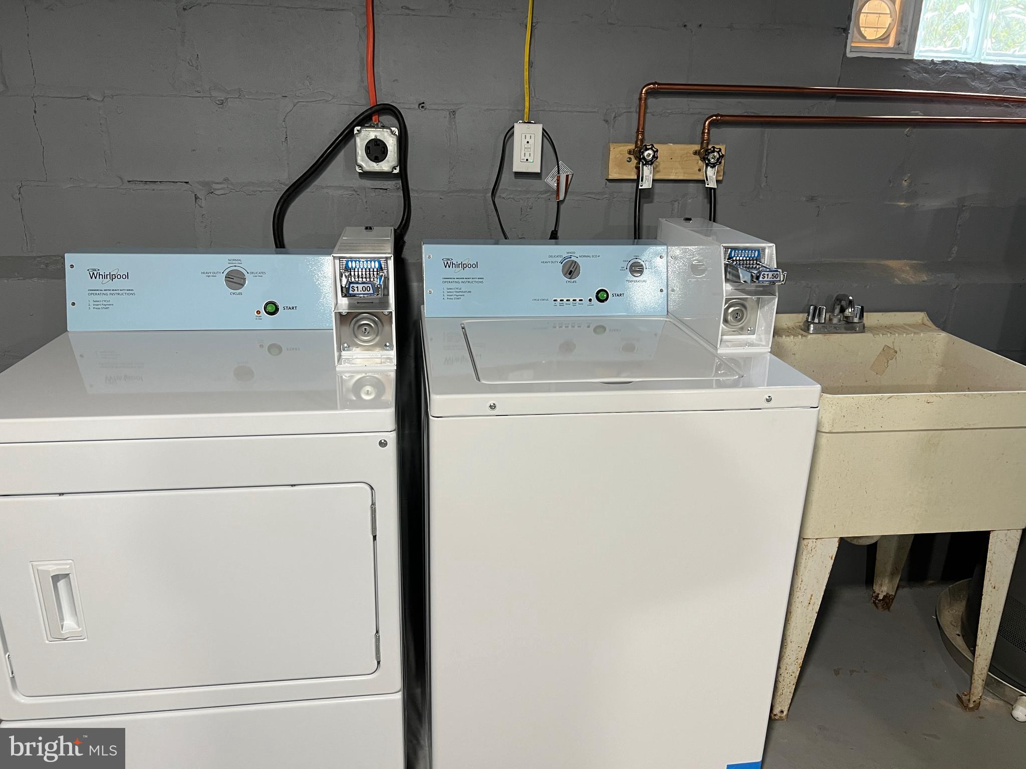 4064 Edgewood Road Baltimore, MD 21215 - Photo 20 of 25 Washer Dryer - coinoperated