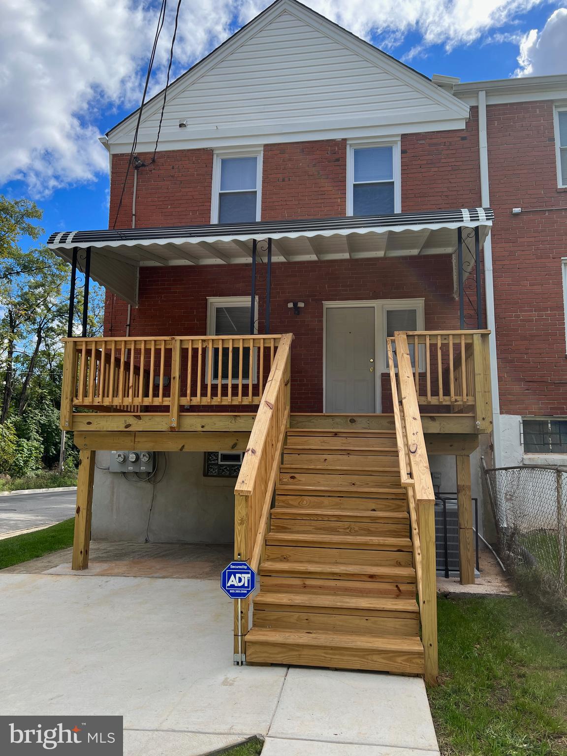 4064 Edgewood Road Baltimore, MD 21215 - Photo 5 of 26 Rear