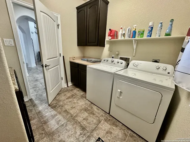 a view of a storage & utility room
