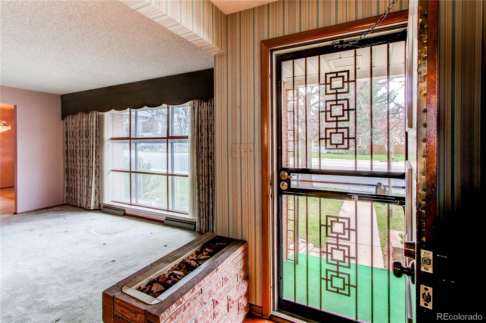 2081 West Ridge Road Littleton, CO 80120 - Photo 4 of 48 Gallery Image 4