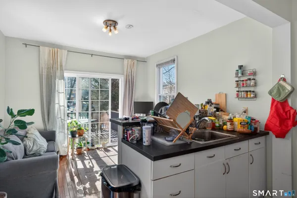 $895,000 | 479 Orange Street, New Haven, CT 06511