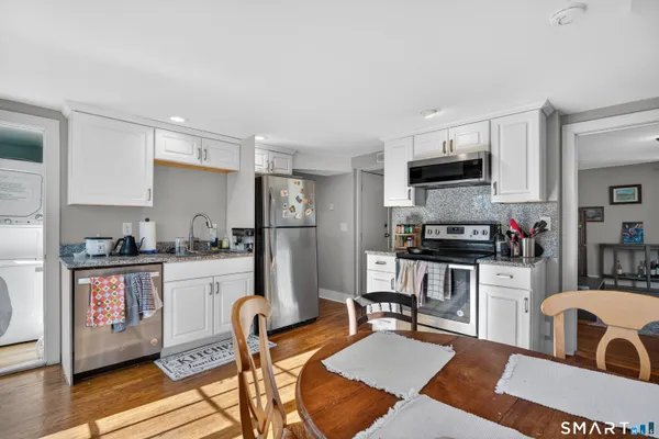 $895,000 | 479 Orange Street, New Haven, CT 06511