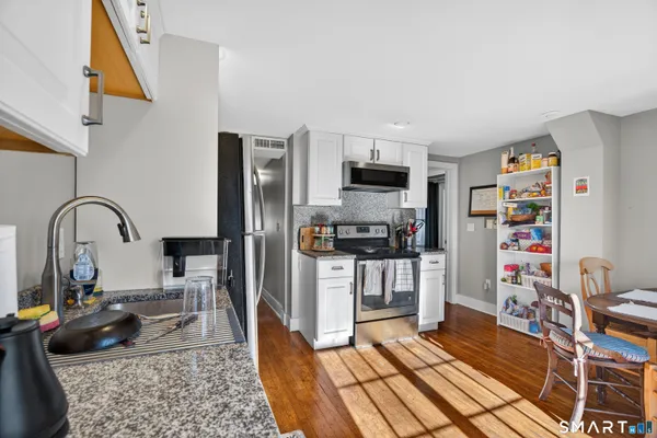 $895,000 | 479 Orange Street, New Haven, CT 06511