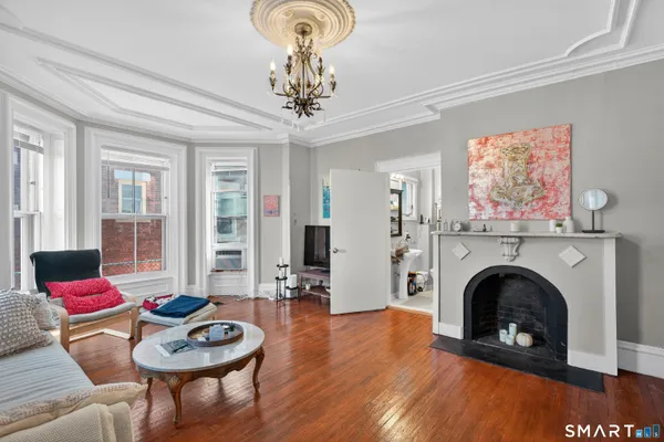 $895,000 | 479 Orange Street, New Haven, CT 06511