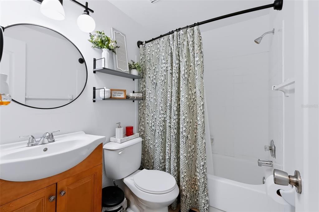 2223 Fulton Way Southwest Largo, FL 33774 - Photo 15 of 33 Gallery Image 15