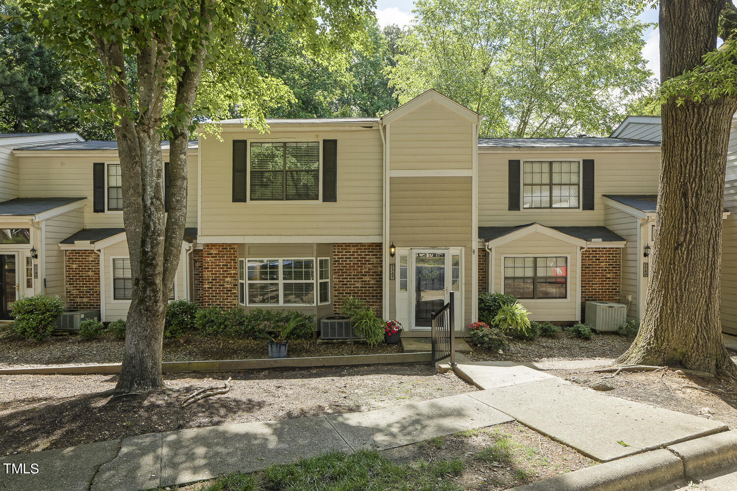 7747 Falcon Rest Circle Raleigh, NC 27615 - Photo 1 of 36 001
