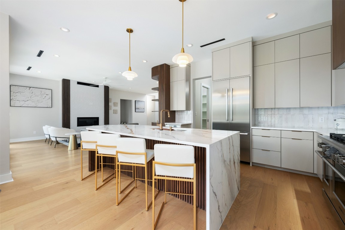 13701 A Montview Drive Austin, TX 78732 - Photo 2 of 40 Built-in Bosch refrigerator, microwave and dishwashers, Fisher & Paykel range.