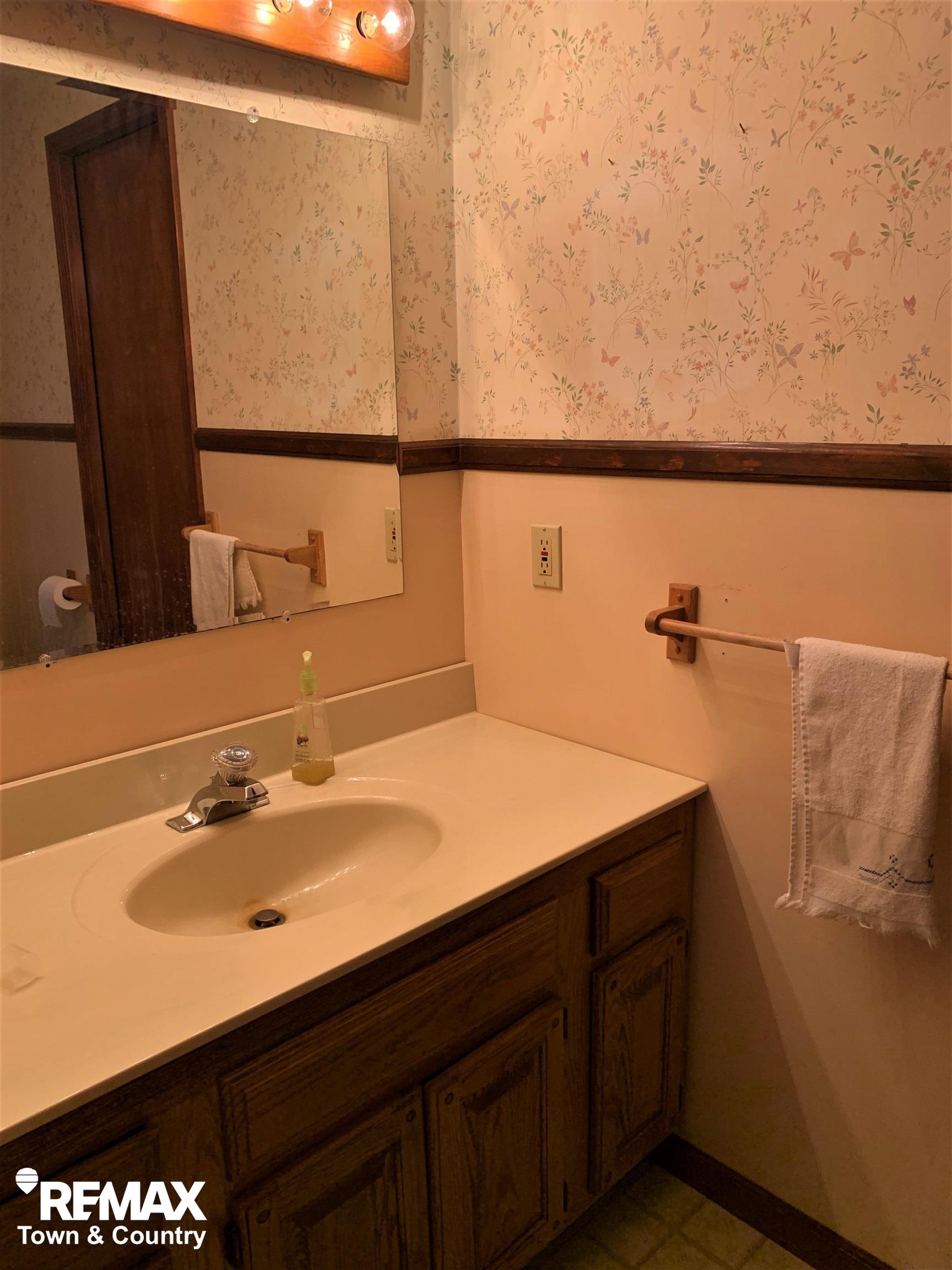 12469 Bell Road Burt, MI 48417 - Photo 17 of 36 50113868-16.JPG