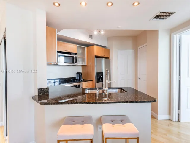 $3,850 | 480 Northeast 30th Street, Unit 1103, Miami, FL 33137