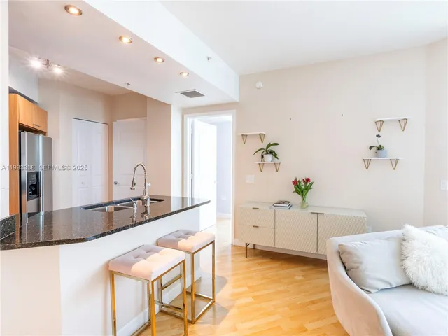 $3,850 | 480 Northeast 30th Street, Unit 1103, Miami, FL 33137