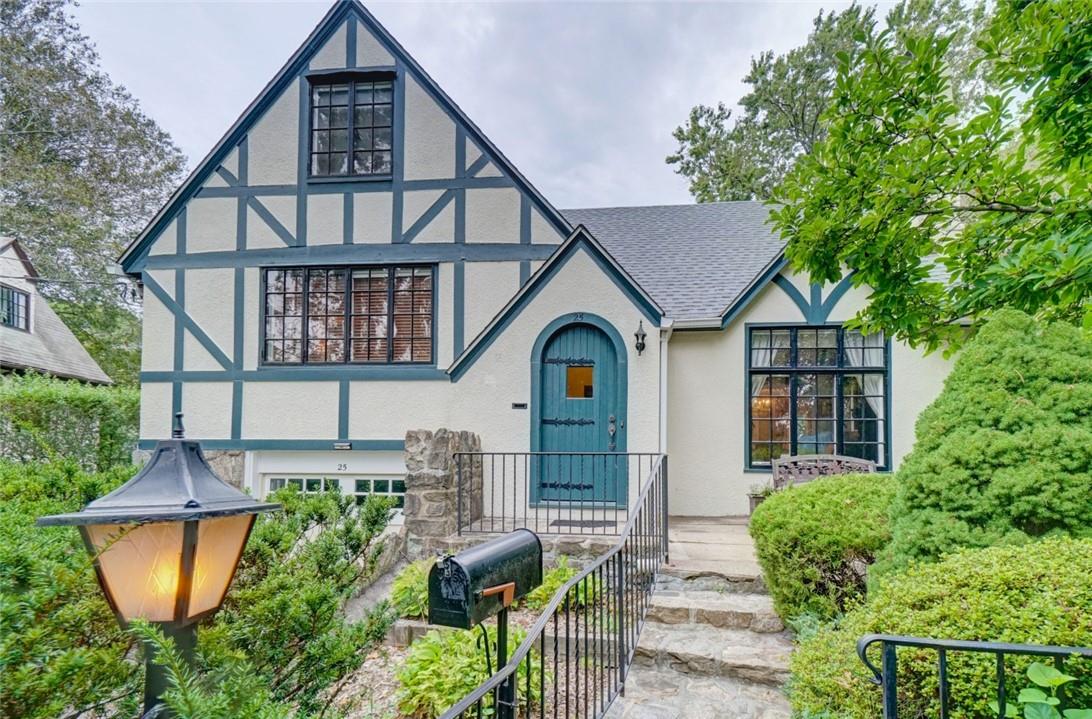 25 Kenmare Road Larchmont, NY 10538 - Photo 1 of 1 Welcome To 25 Kenmare Road!
