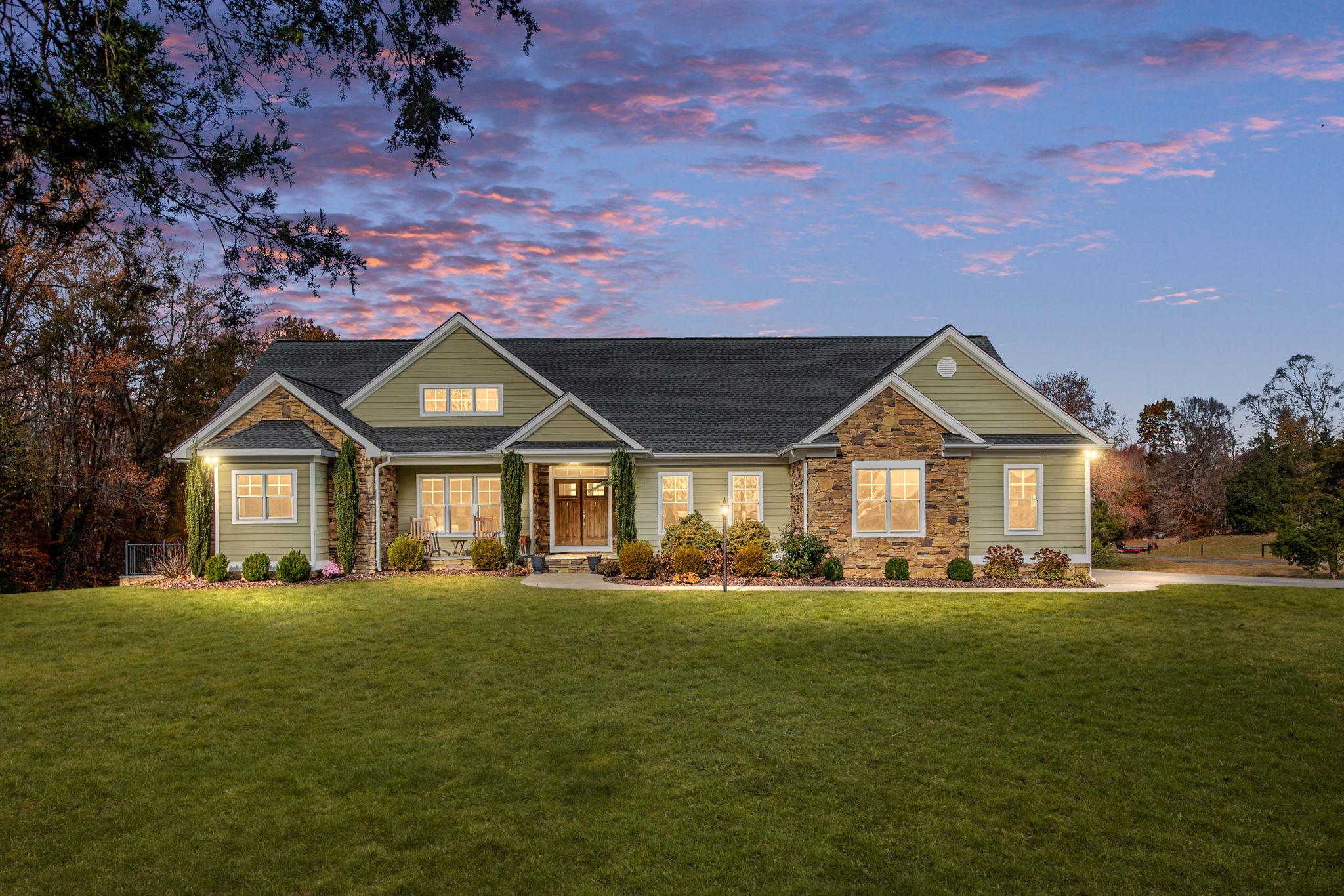 145 Forest Lane Road Fredericksburg, VA 22405 - Photo 7 of 109 Charming home at twilight glow.