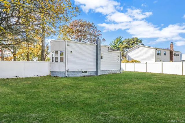 $499,000 | 59 Nevada Road, West Babylon, NY 11704